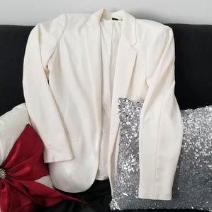 H&M White blazer (mid length)